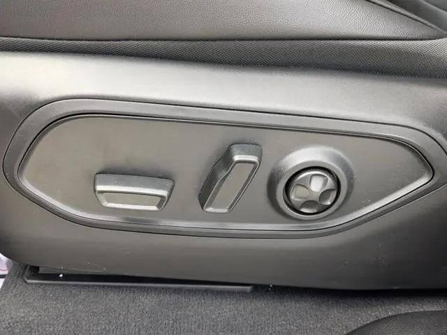 2026 Jeep Grand Cherokee Altitude 4x2