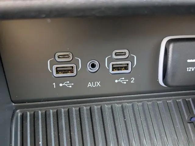 2026 Jeep Grand Cherokee Altitude 4x2