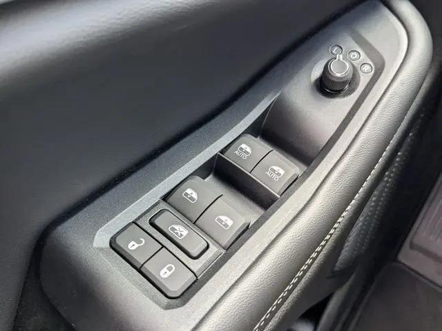 2026 Jeep Grand Cherokee Altitude 4x2
