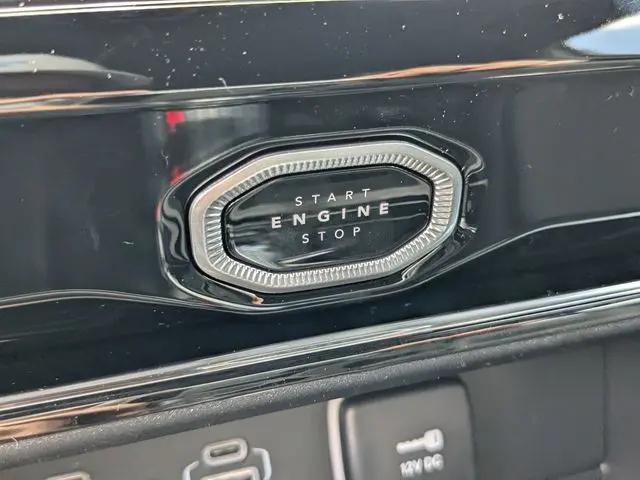 2026 Jeep Grand Cherokee Altitude 4x2