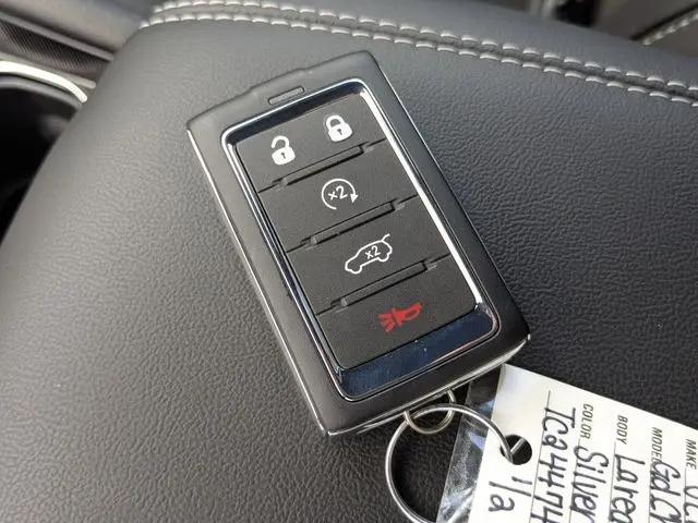 2026 Jeep Grand Cherokee Altitude 4x2