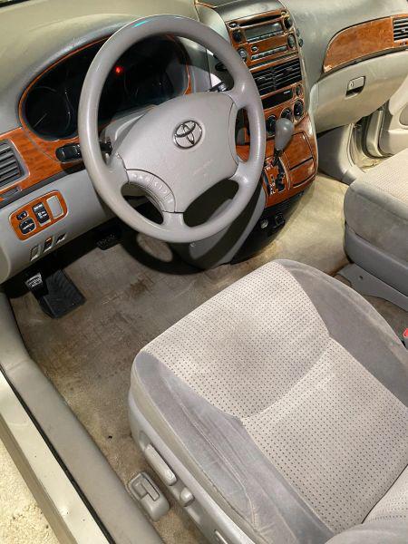 2009 Toyota Sienna CE