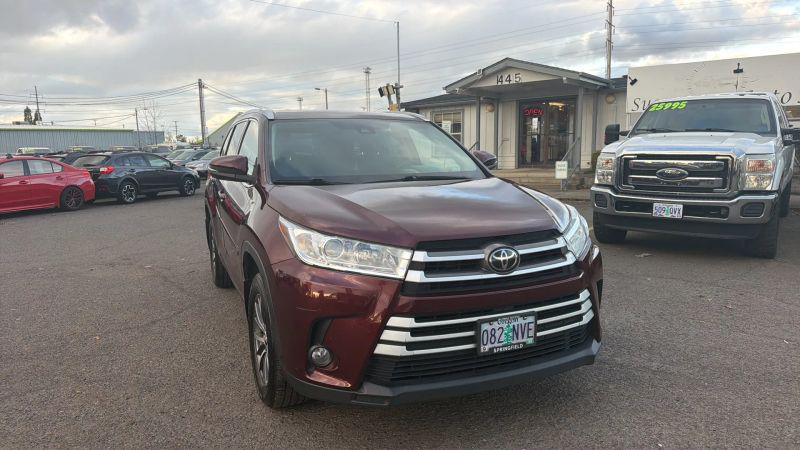 2019 Toyota Highlander XLE for sale in Eugene, OR