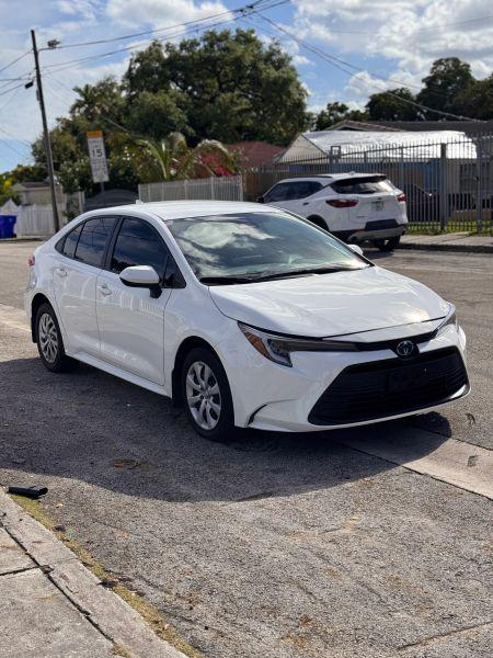 2025 Toyota Corolla Hybrid LE