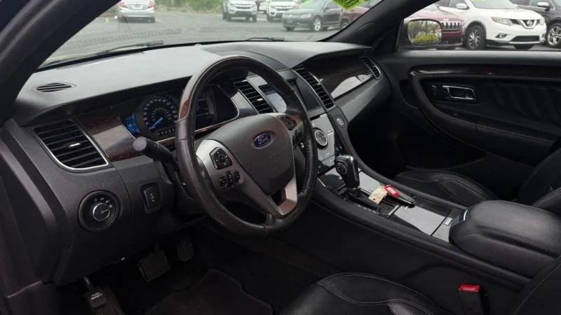 2016 Ford Taurus Limited