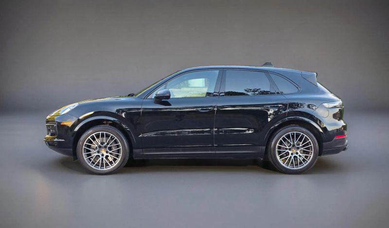 2023 Porsche Cayenne Platinum Edition