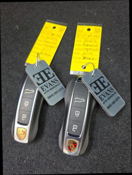 2023 Porsche Cayenne Platinum Edition