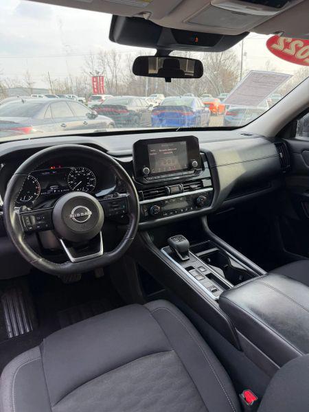 2022 Nissan Pathfinder SV 2WD