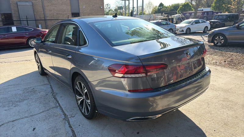 2022 Volkswagen Passat 2.0T SE