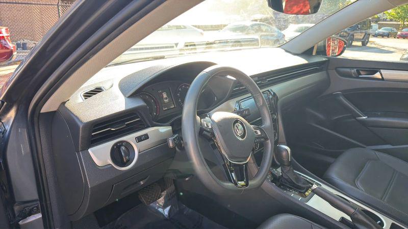 2022 Volkswagen Passat 2.0T SE