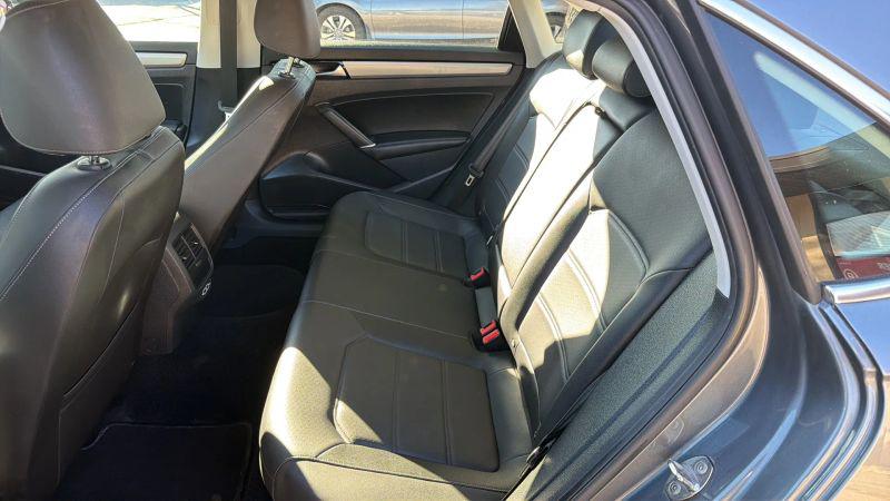 2022 Volkswagen Passat 2.0T SE