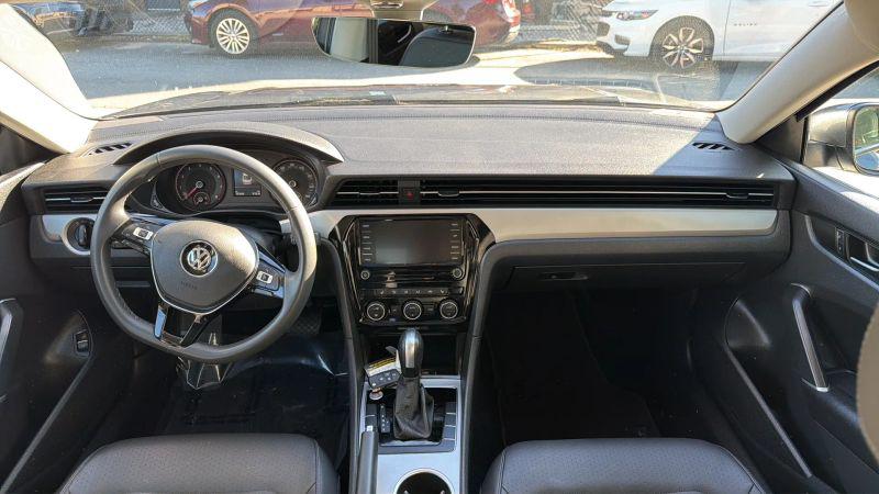 2022 Volkswagen Passat 2.0T SE
