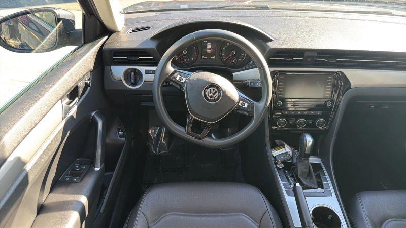 2022 Volkswagen Passat 2.0T SE