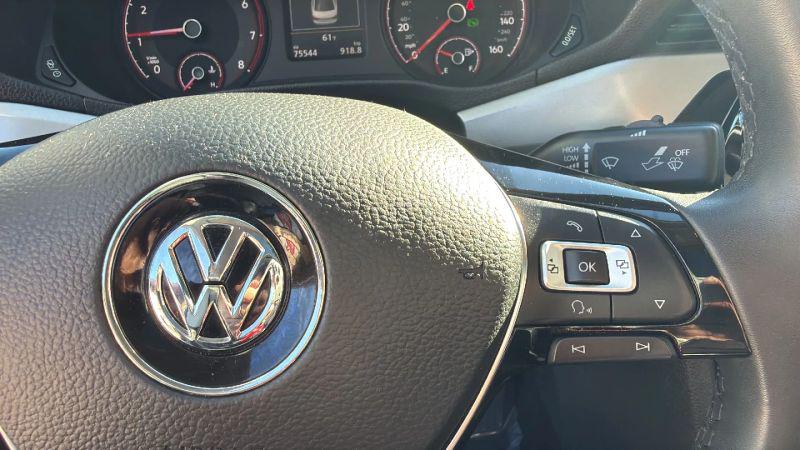 2022 Volkswagen Passat 2.0T SE