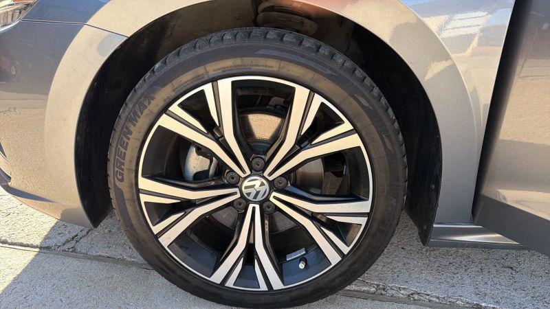 2022 Volkswagen Passat 2.0T SE