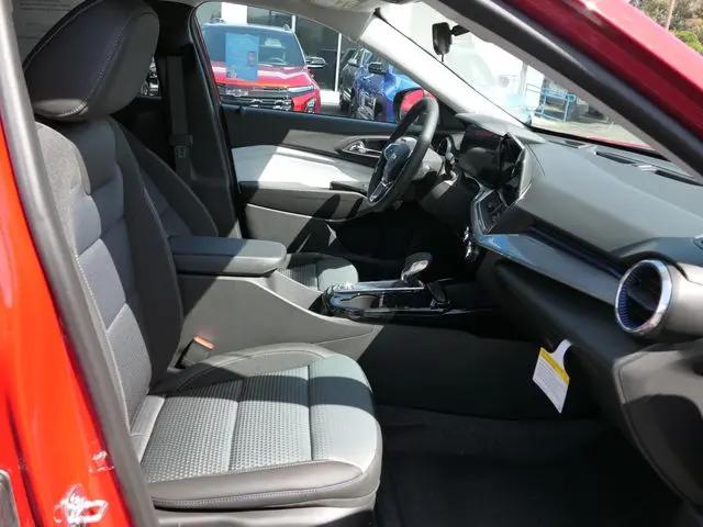 2026 Chevrolet Trax FWD LT