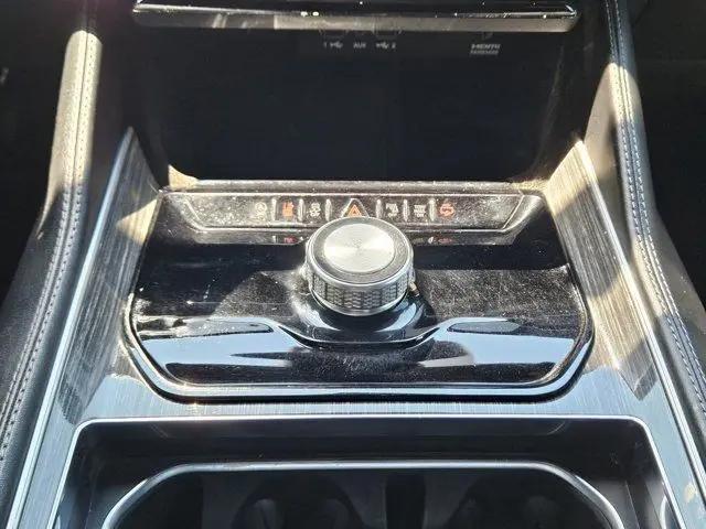 2022 Jeep Wagoneer Series II 4x2