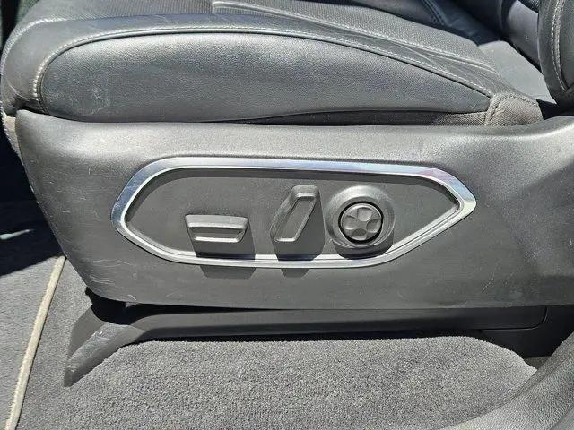 2022 Jeep Wagoneer Series II 4x2