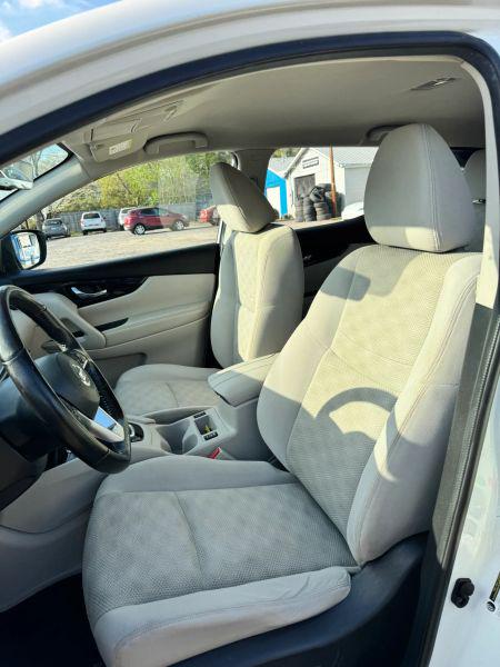 2018 Nissan Rogue Sport SV
