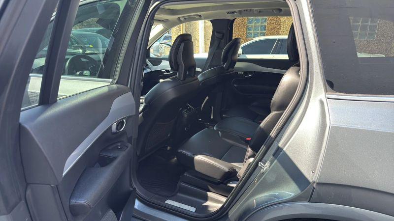 2018 Volvo XC90 T5 Momentum