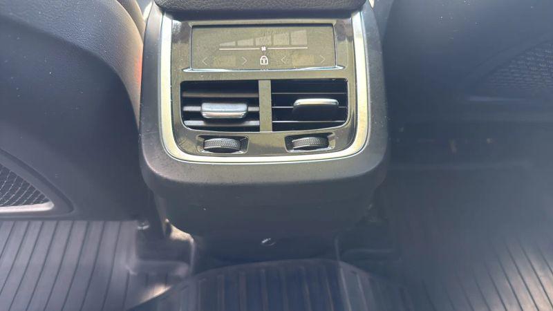 2018 Volvo XC90 T5 Momentum