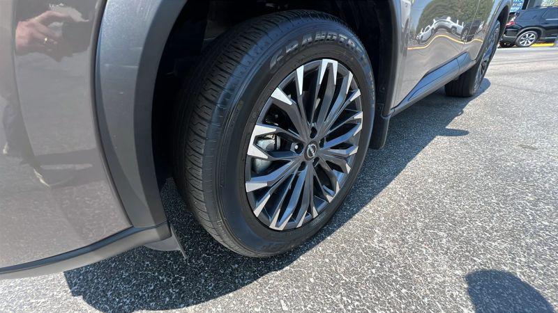 2025 Nissan Rogue SL FWD