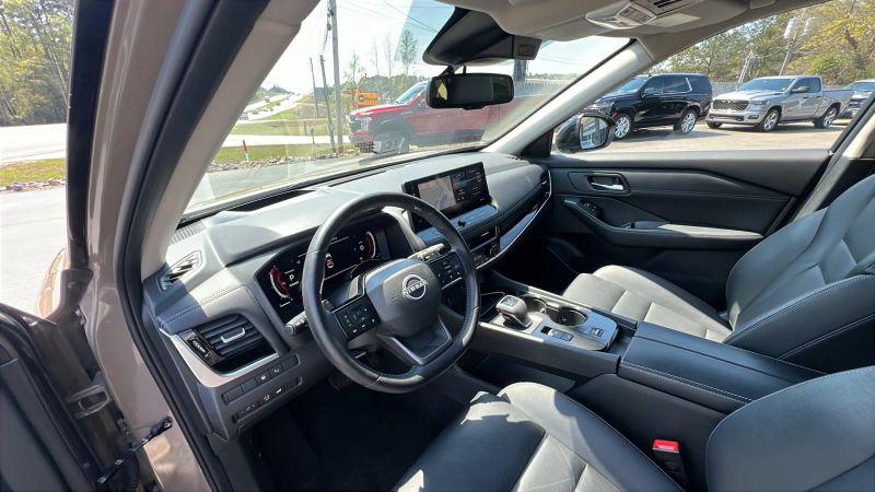 2025 Nissan Rogue SL FWD