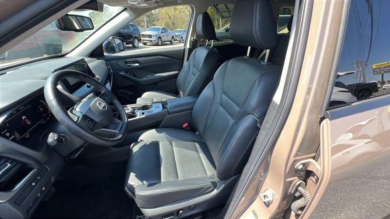 2025 Nissan Rogue SL FWD