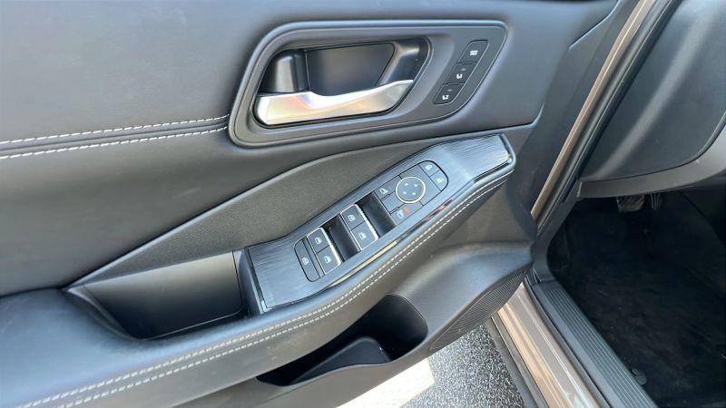 2025 Nissan Rogue SL FWD