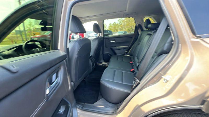2025 Nissan Rogue SL FWD