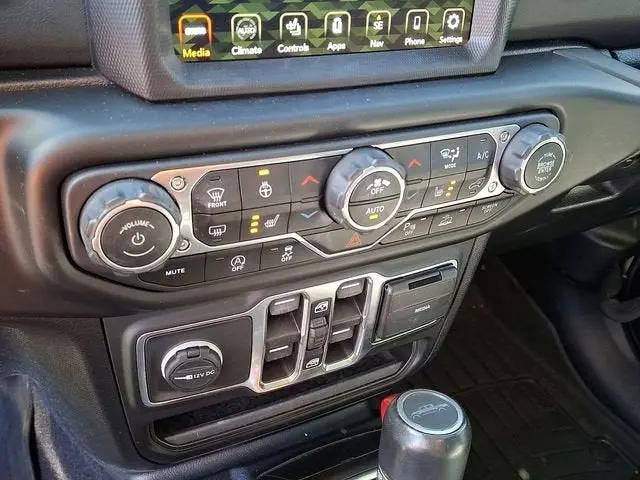 2021 Jeep Gladiator Sport