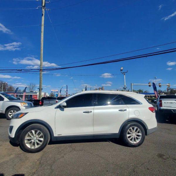 2016 Kia Sorento 2.4L LX
