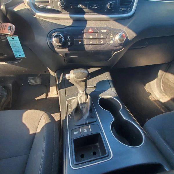 2016 Kia Sorento 2.4L LX