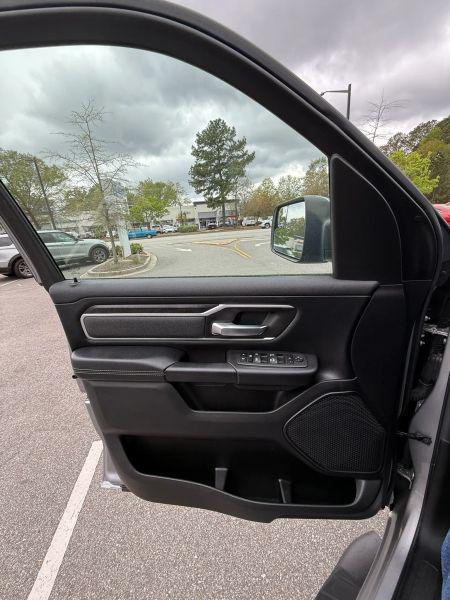 2022 Ram 1500 Big Horn Crew Cab 4x4 5'7" Box
