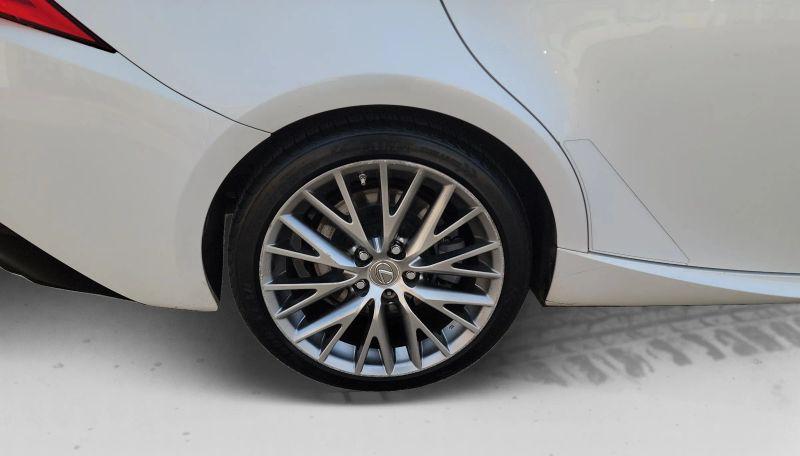 2017 Lexus IS 200t 200t
