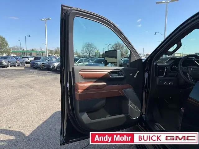 2026 GMC Sierra 3500HD Crew Cab, Long Bed, Denali Ultimate, 4WD