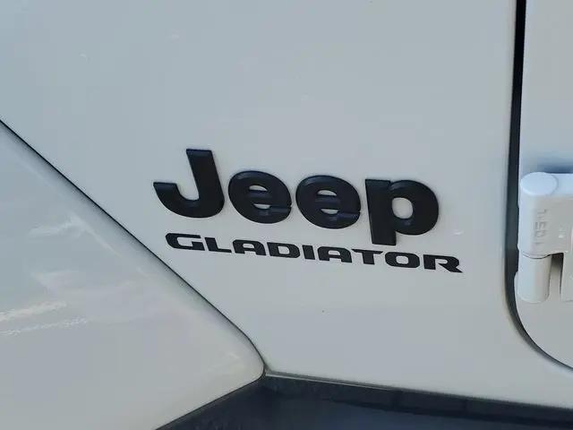 2021 Jeep Gladiator Sport