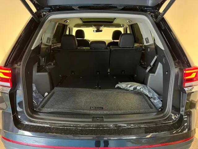 2026 Volkswagen Atlas SEL
