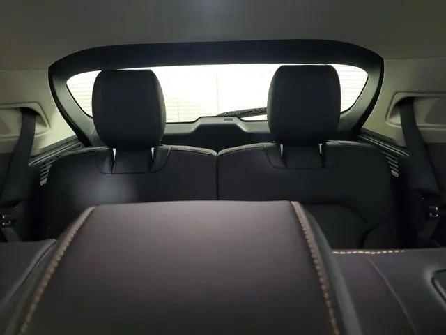 2025 Mazda X-90 Premium Sport