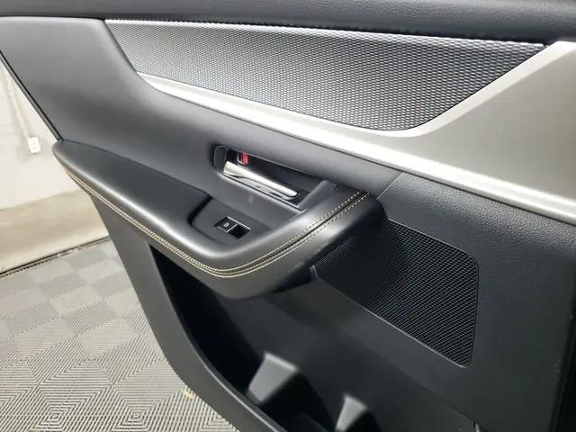 2025 Mazda X-90 Premium Sport