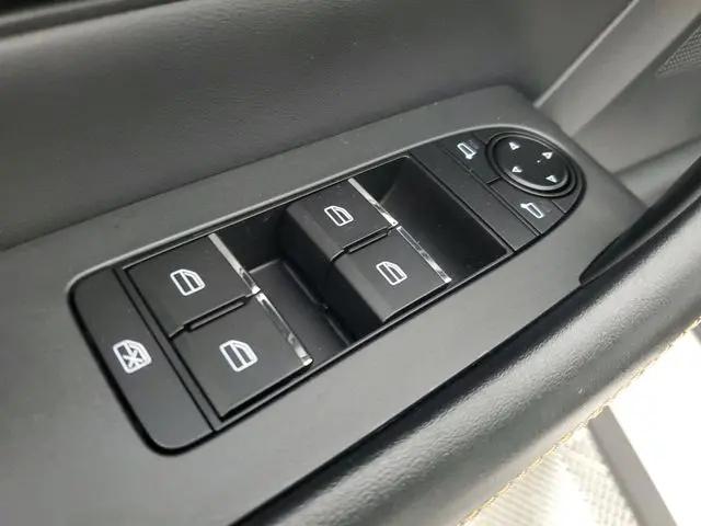 2025 Mazda X-90 Premium Sport