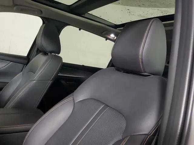 2025 Mazda X-90 Premium Sport
