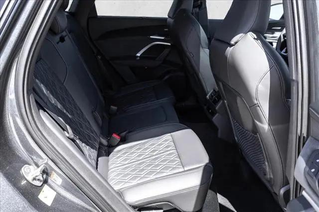2026 Audi SQ5 Premium Plus TFSI quattro S tronic