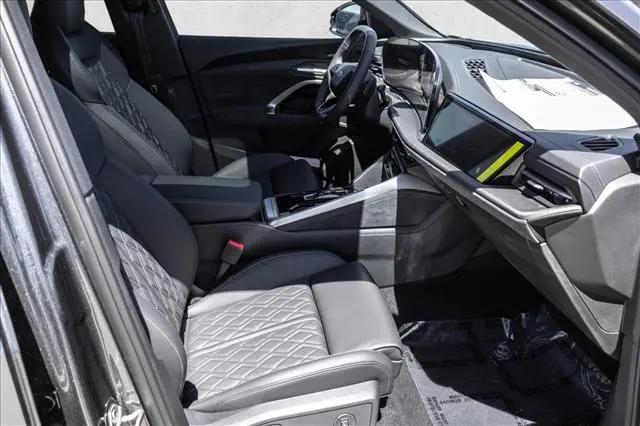 2026 Audi SQ5 Premium Plus TFSI quattro S tronic