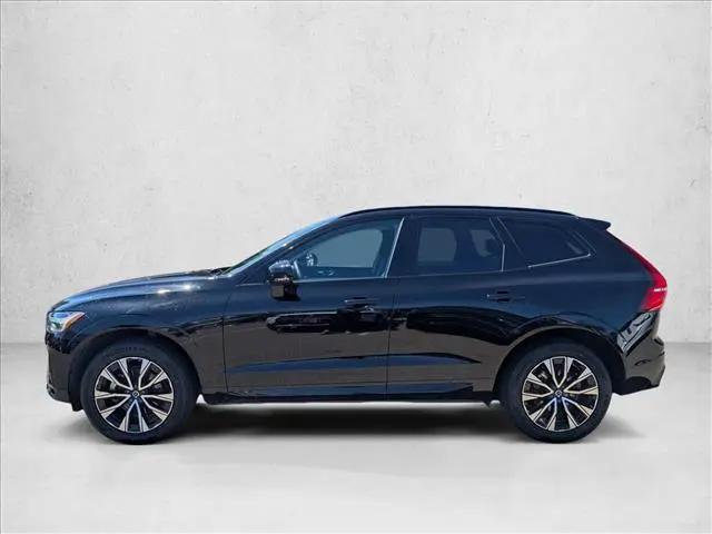 2024 Volvo XC60 B5 Core Dark Theme