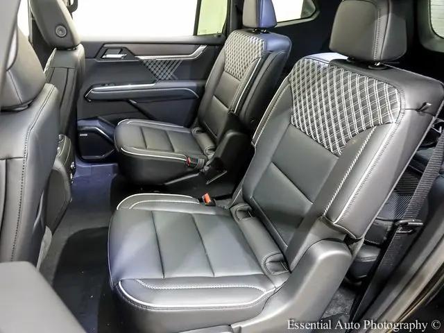 2026 GMC Acadia Denali AWD