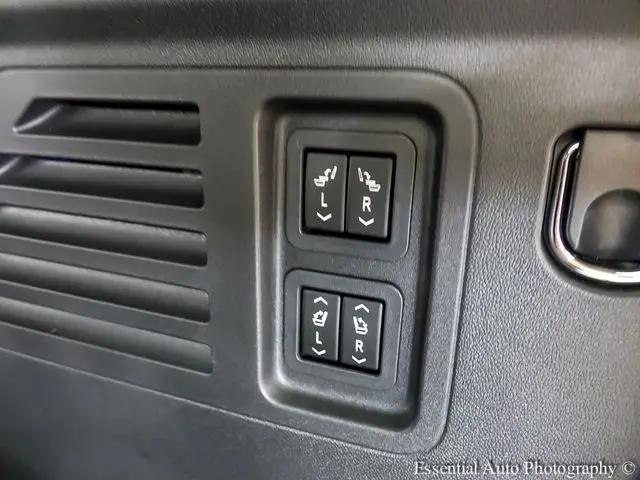 2026 GMC Acadia Denali AWD