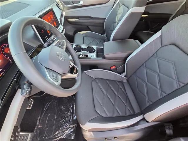 2026 Volkswagen Atlas Peak Edition