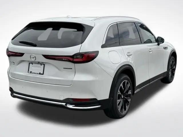 2026 Mazda X-90 Premium Plus