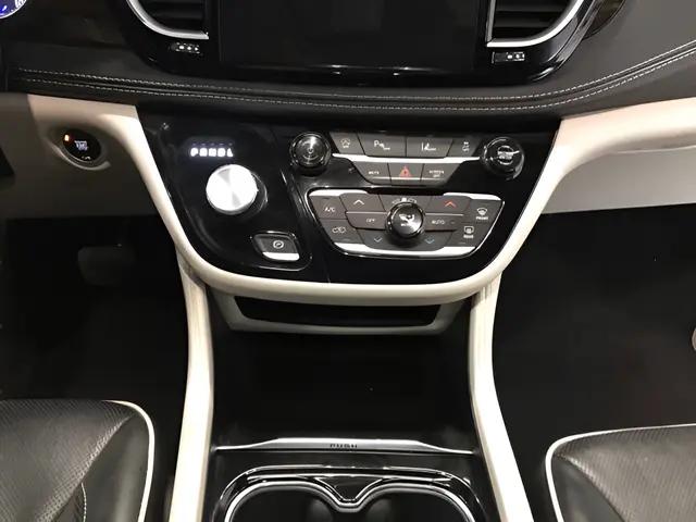 2024 Chrysler Pacifica Limited